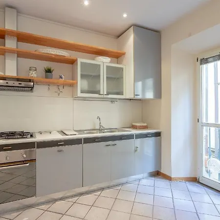 La Perla Del Borgo Apartment